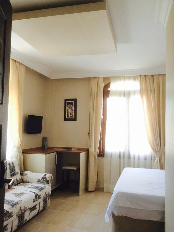Golden Stone Butik Otel Çeşme Pokoj fotografie
