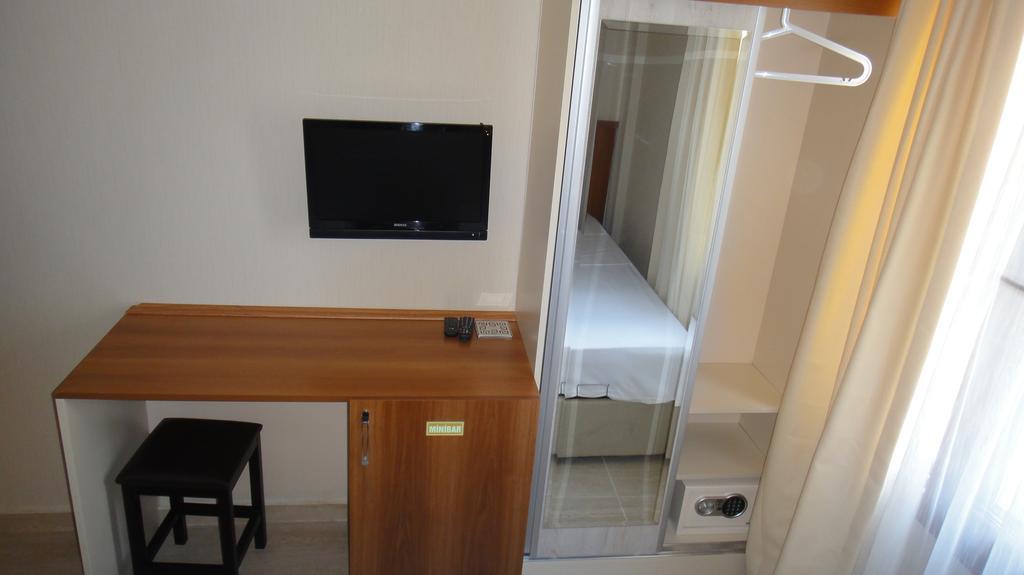 Golden Stone Butik Otel Çeşme Pokoj fotografie