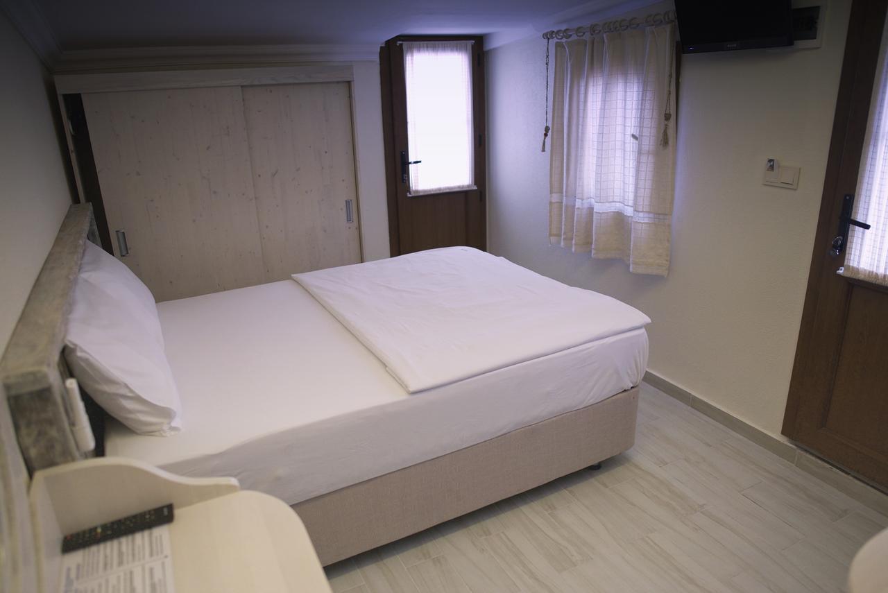 Golden Stone Butik Otel Çeşme Exteriér fotografie